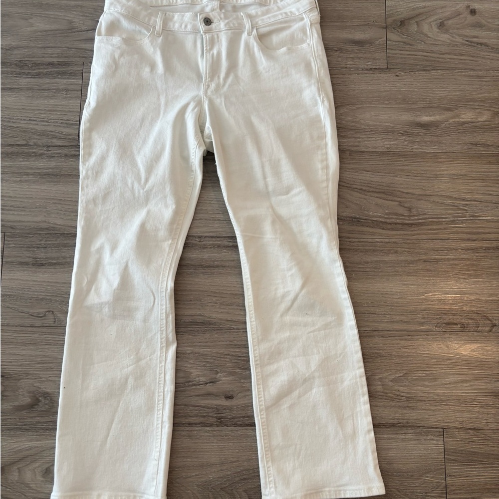 Mid Rise Wow Boot-Cut Jeans - Picture 3 of 6